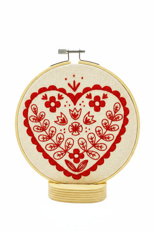 HOOK LINE &amp; TINKER Embroidery Kit - Nordic Heart