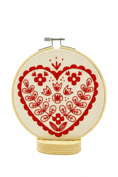 HOOK LINE &amp; TINKER Embroidery Kit - Nordic Heart
