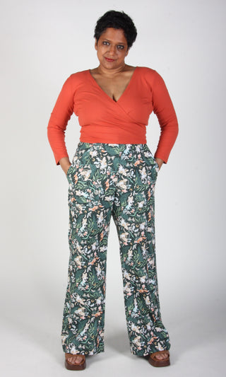 BIRDS OF NORTH AMERICA Top Crescentchest