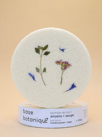 BASE BOTANIQUE Bombe de Bain - Encens + Sauge