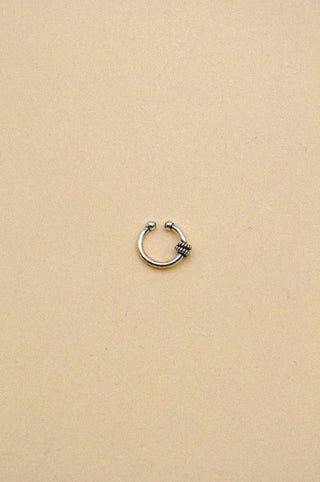 LA RENARDE Faux Piercing