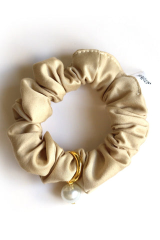 GIBOU Charm Scrunchie