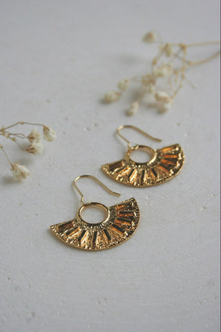 BOUCLE D'OR Half Circle Fan Earrings