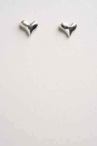 MINERA ATELIER Small Heart Earrings