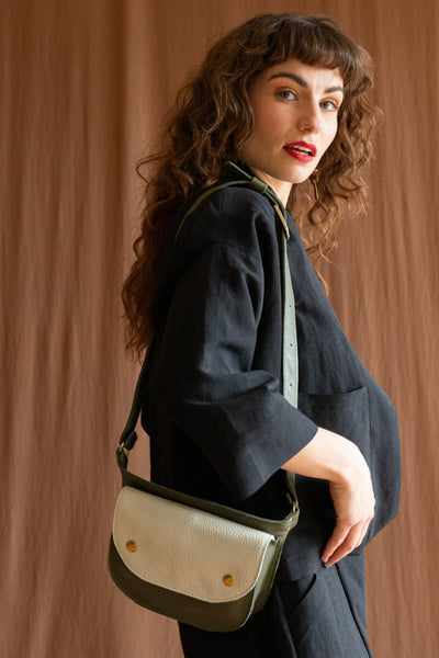 KAZAK Sac Pochette Amaru - Crème et Olive