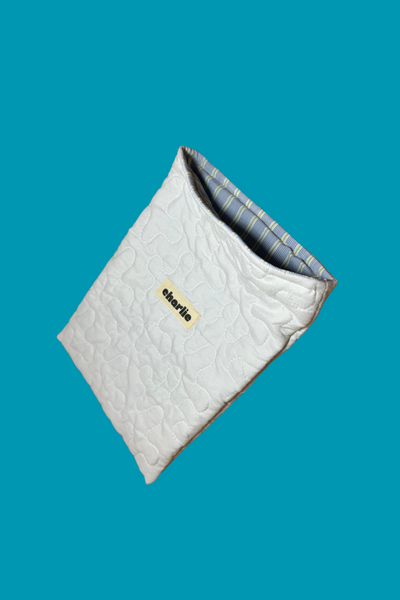 CHARLIE Large Book Sleeve - White