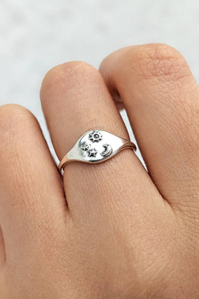 MARMALADE Moon and Stars Signet Ring - Silver