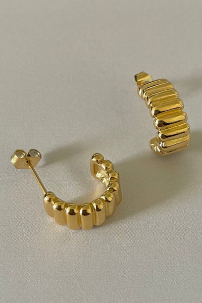 NAMASTE JEWELRY Boucles d'oreilles côtelées Emma mini