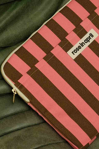 ROSE IN APRIL Pochette d'Ordinateur Octave 13/14' - Rayures Rose Funky et Olive